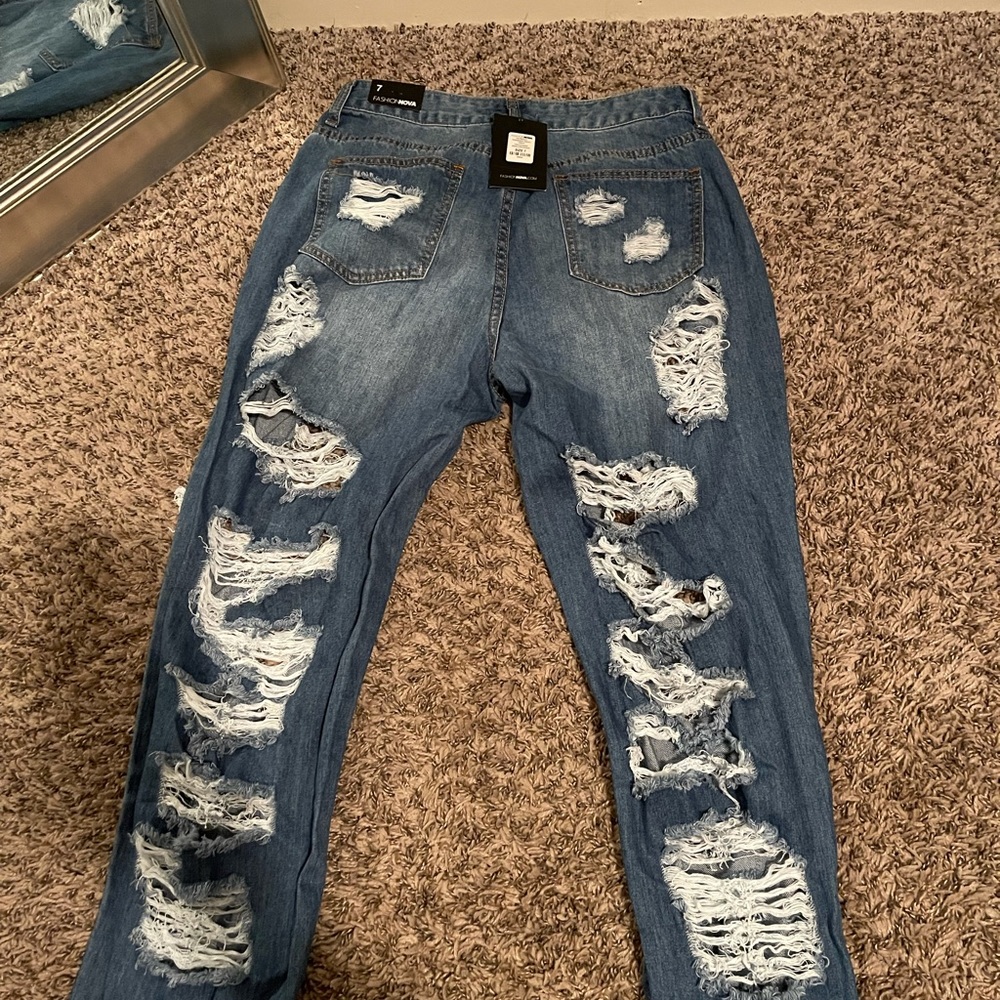 FASHION NOVA JEANS